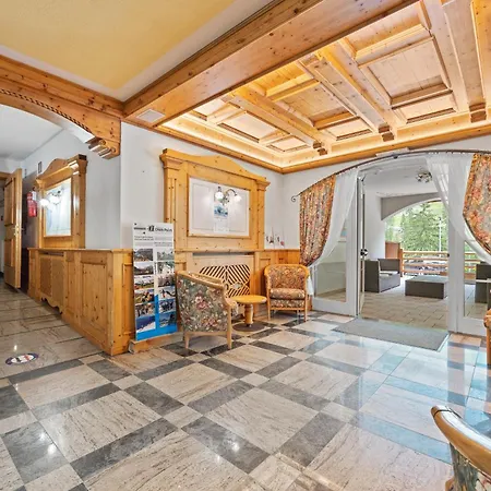 Princess Hotel apartamentowy Canazei